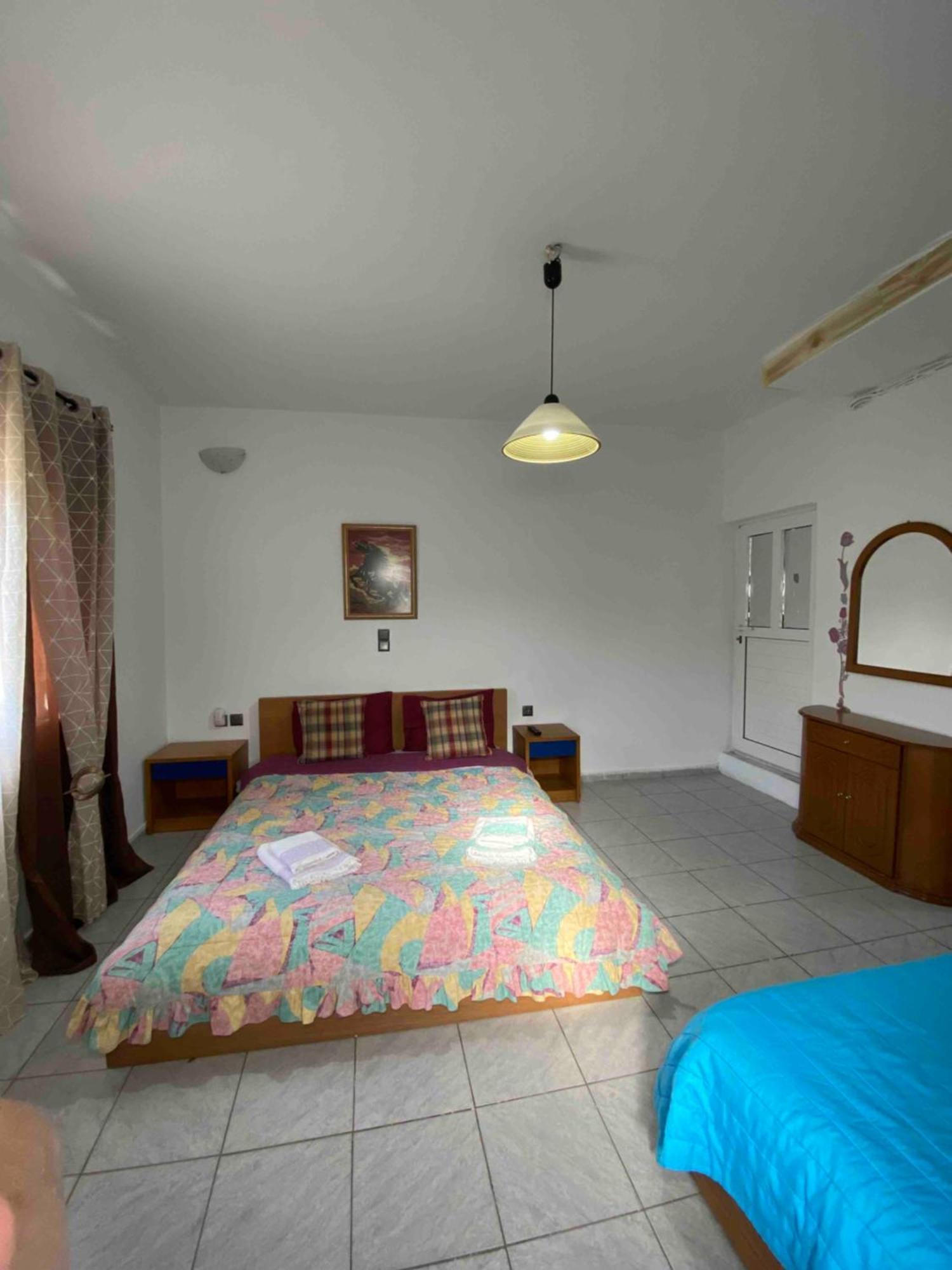 Aggelina Guest House Sárkhos Eksteriør bilde